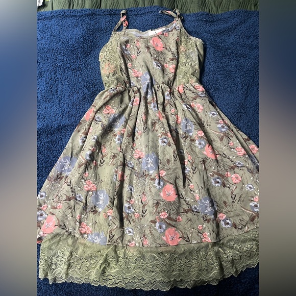 POL Dresses & Skirts - Olive Green Floral Dress